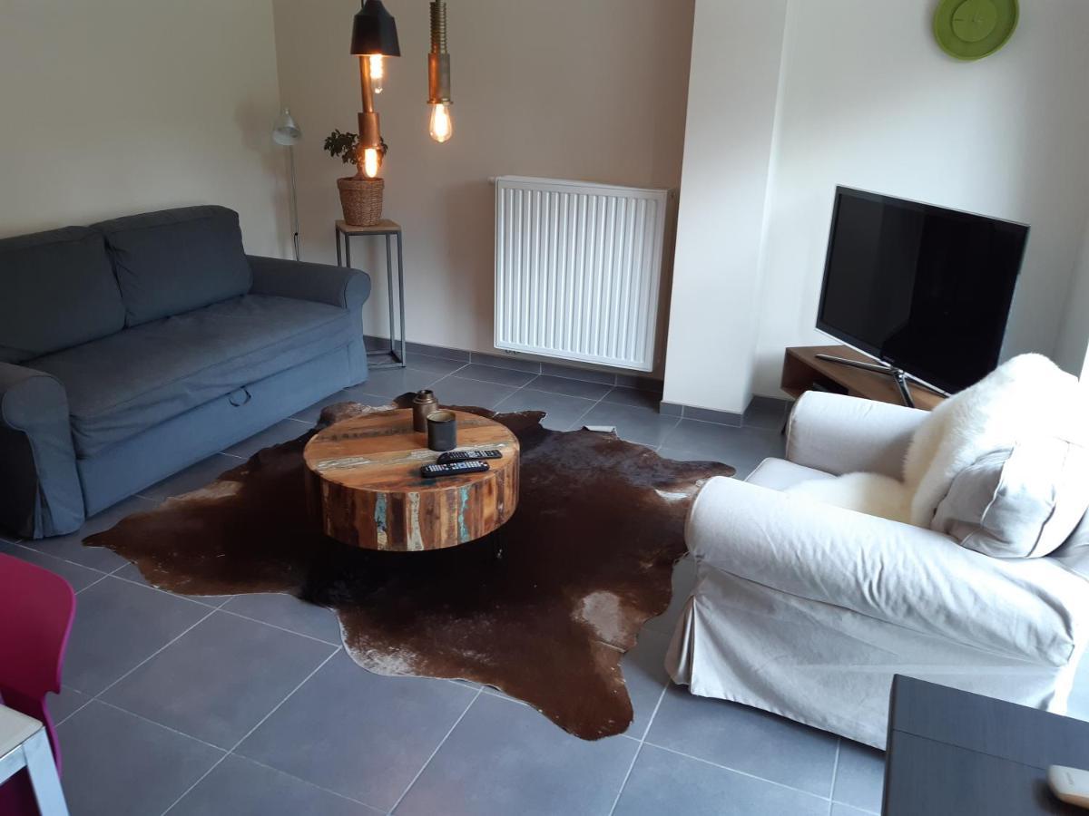 Appartement Rez Terrasse Et Jardin Huy Bagian luar foto