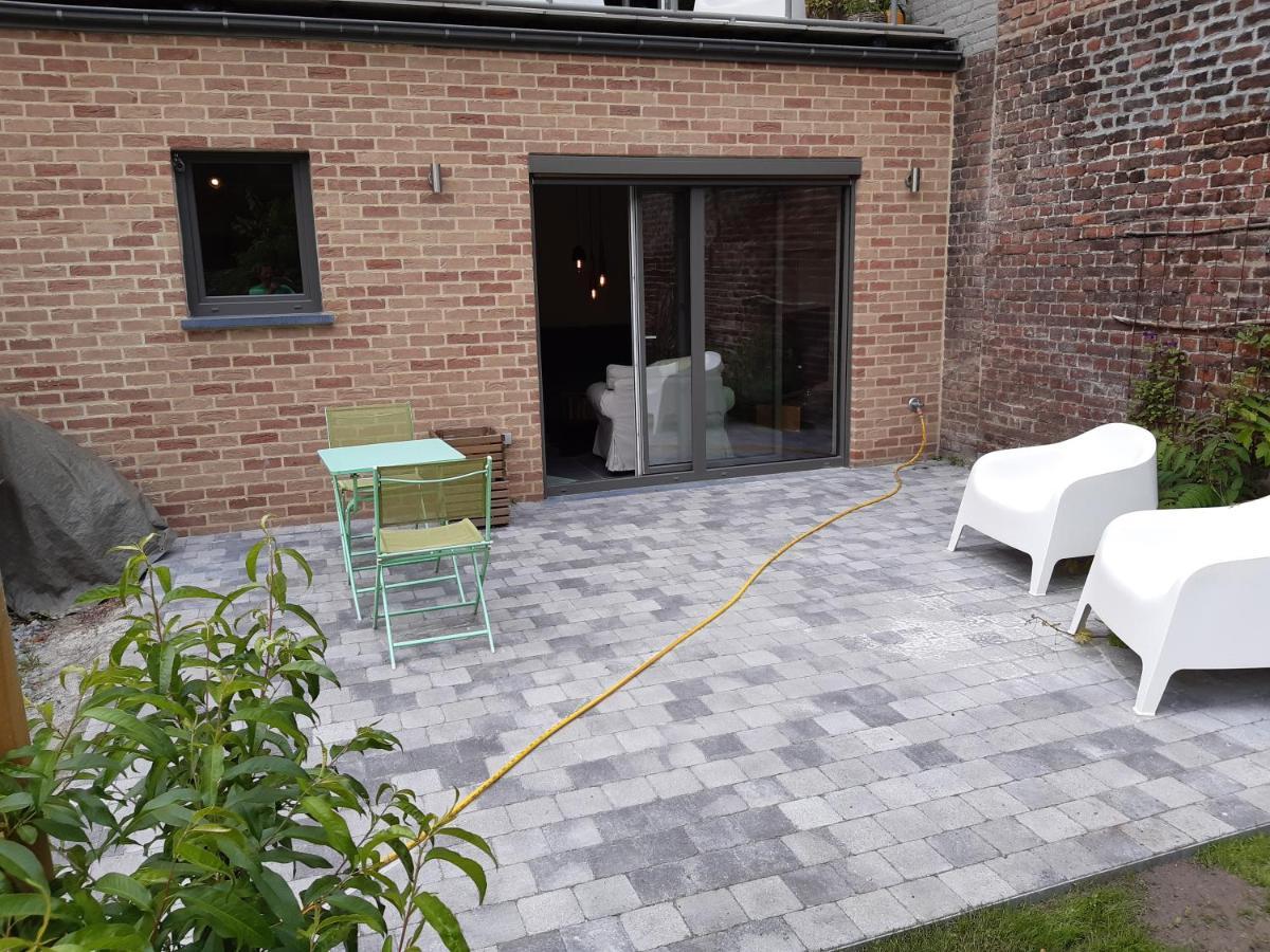 Appartement Rez Terrasse Et Jardin Huy Bagian luar foto